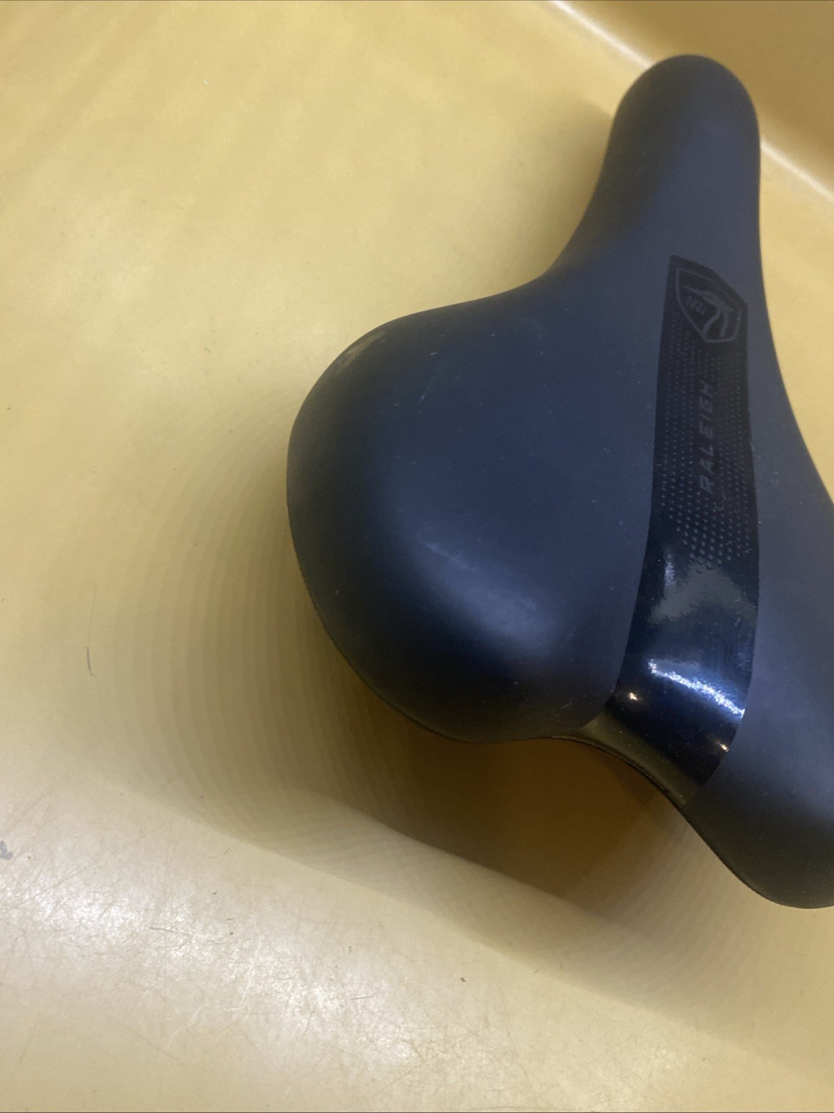 Black Raleigh 270mm X 150mm Steel Saddle