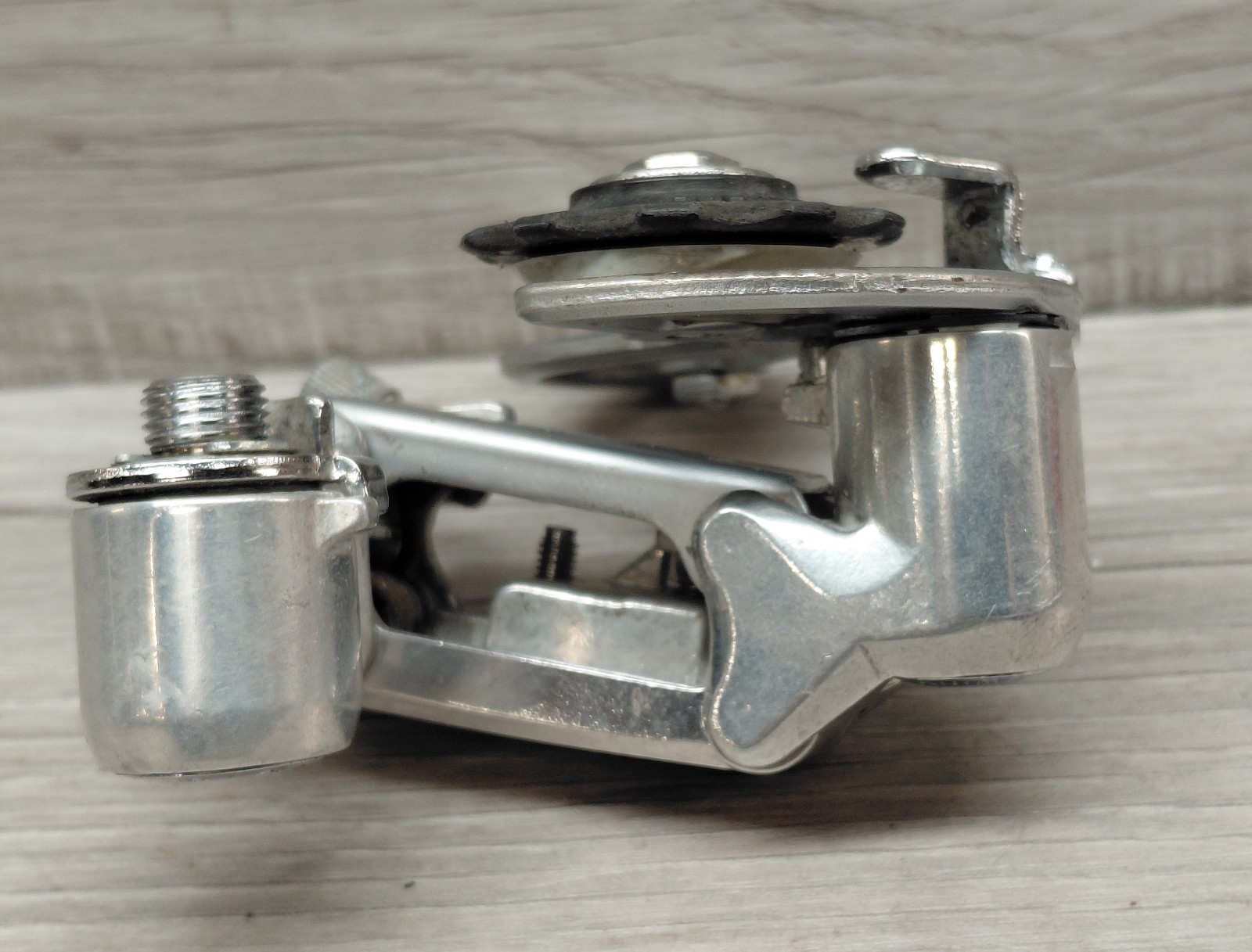 Vintage 1970’s Shimano RD-A105 Golden Arrow Rear Derailleur Silver – Japan