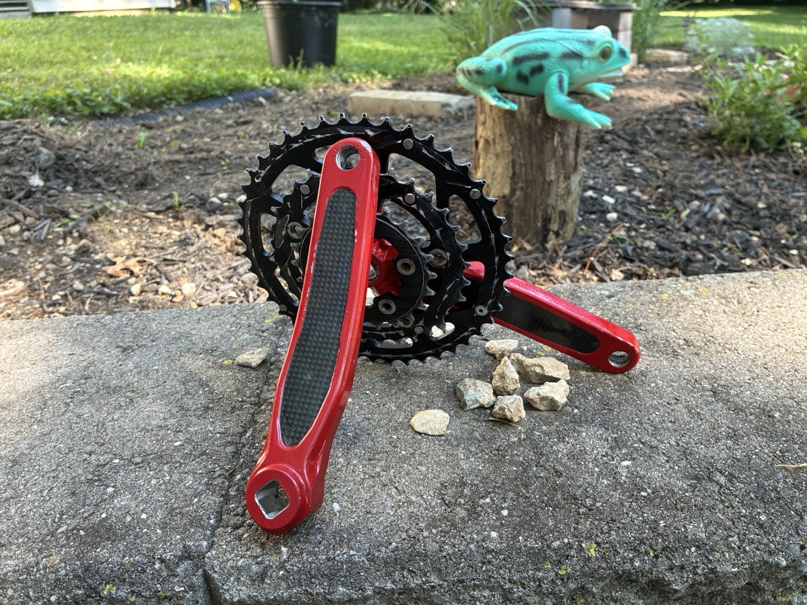 RaceFace Forged Next Carbon Crankset 175mm, 44/32/22 Red Race Face Square Taper