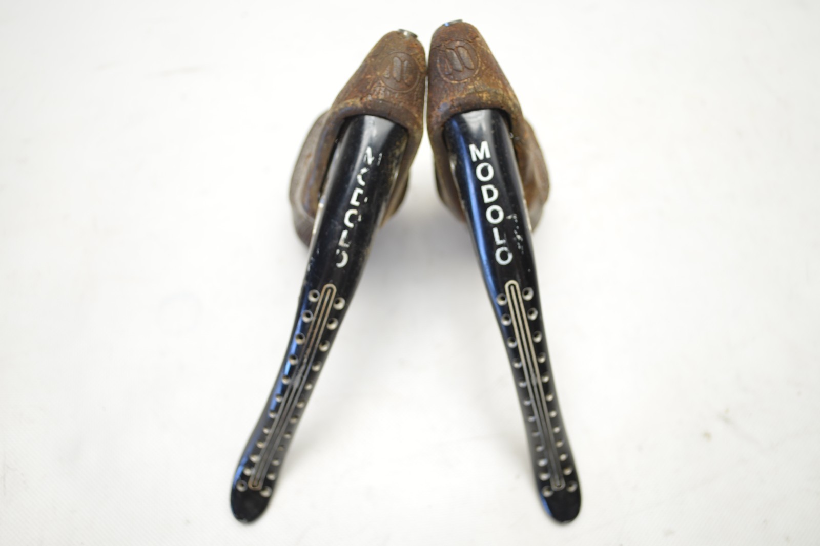 MODOLO SPEEDY DRILLED NON-AERO BICYCLE DROP BAR BRAKE LEVERS 23.8-24.2 MM CLAMPS