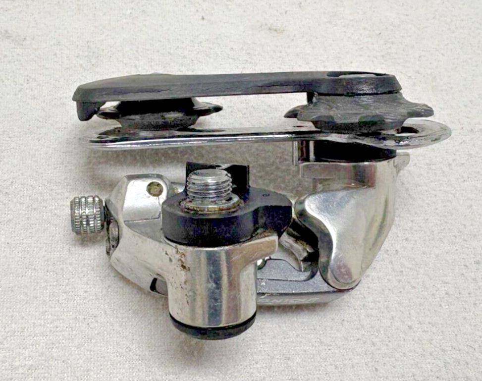 Vintage Suntour Accushift a-4050 Short Cage Rear Derailleur Fast Shipping