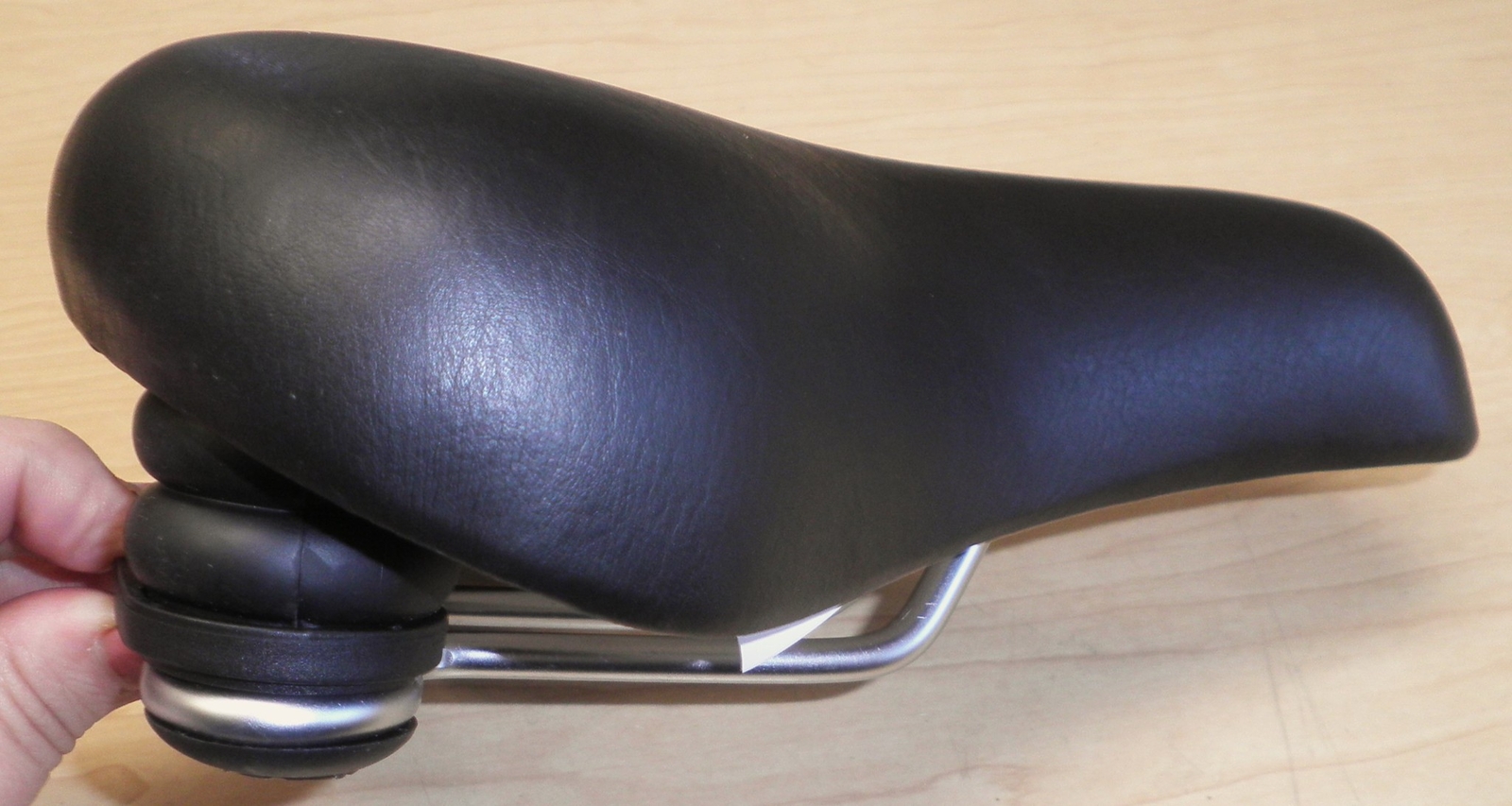 SCHWINN BLACK RUBBER SUSPENSION COMFORT SEAT/SADDLE BIKE PART 181