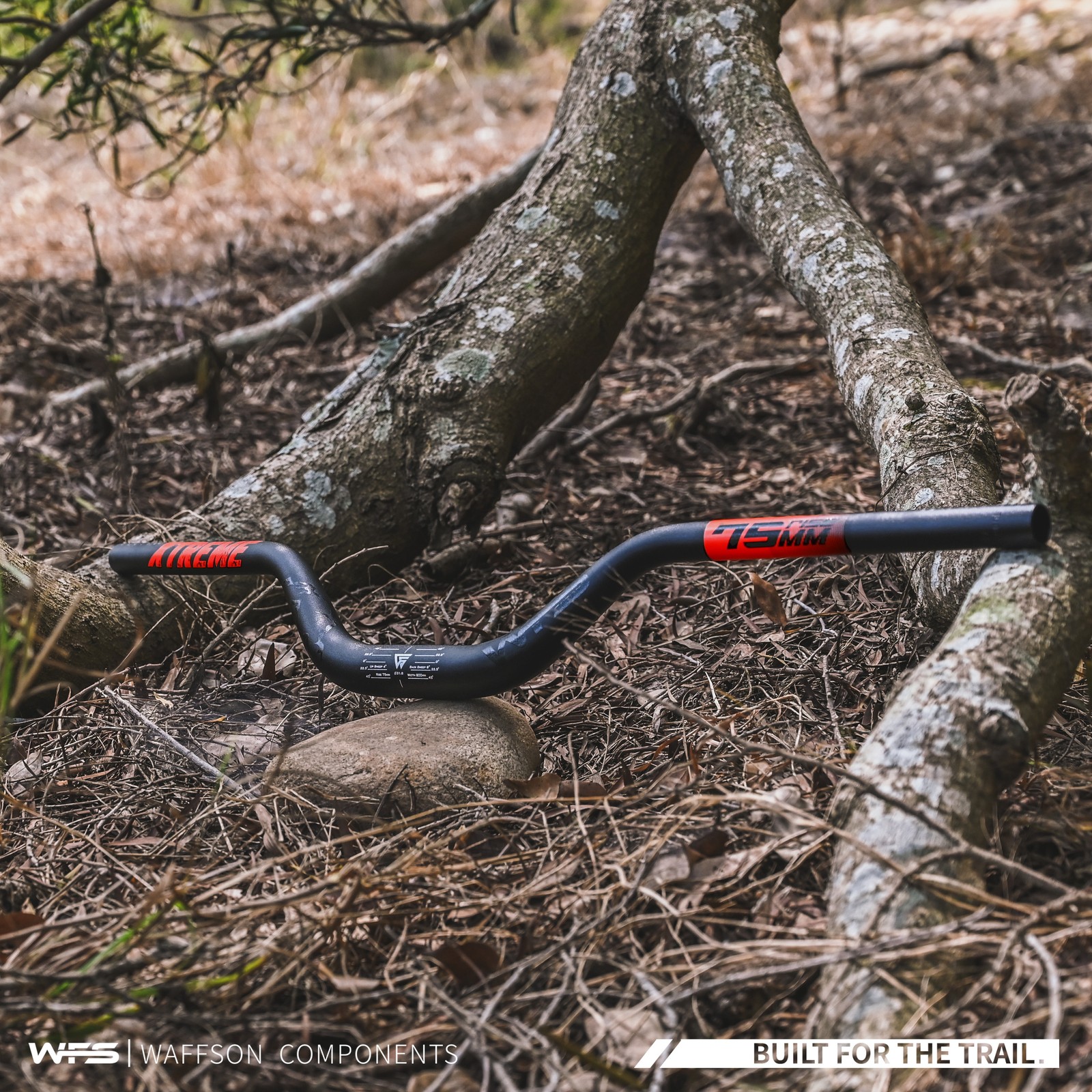 WFS Xtreme 31.8 x 800mm Handlebar 75mm Rise, Black x Red