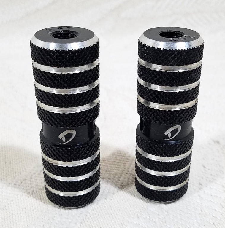 DIAMOND BACK PEGS BMX BLACK 90’s MID SCHOOL BICYCLE DOUBLE SIDED 24T 26T SET