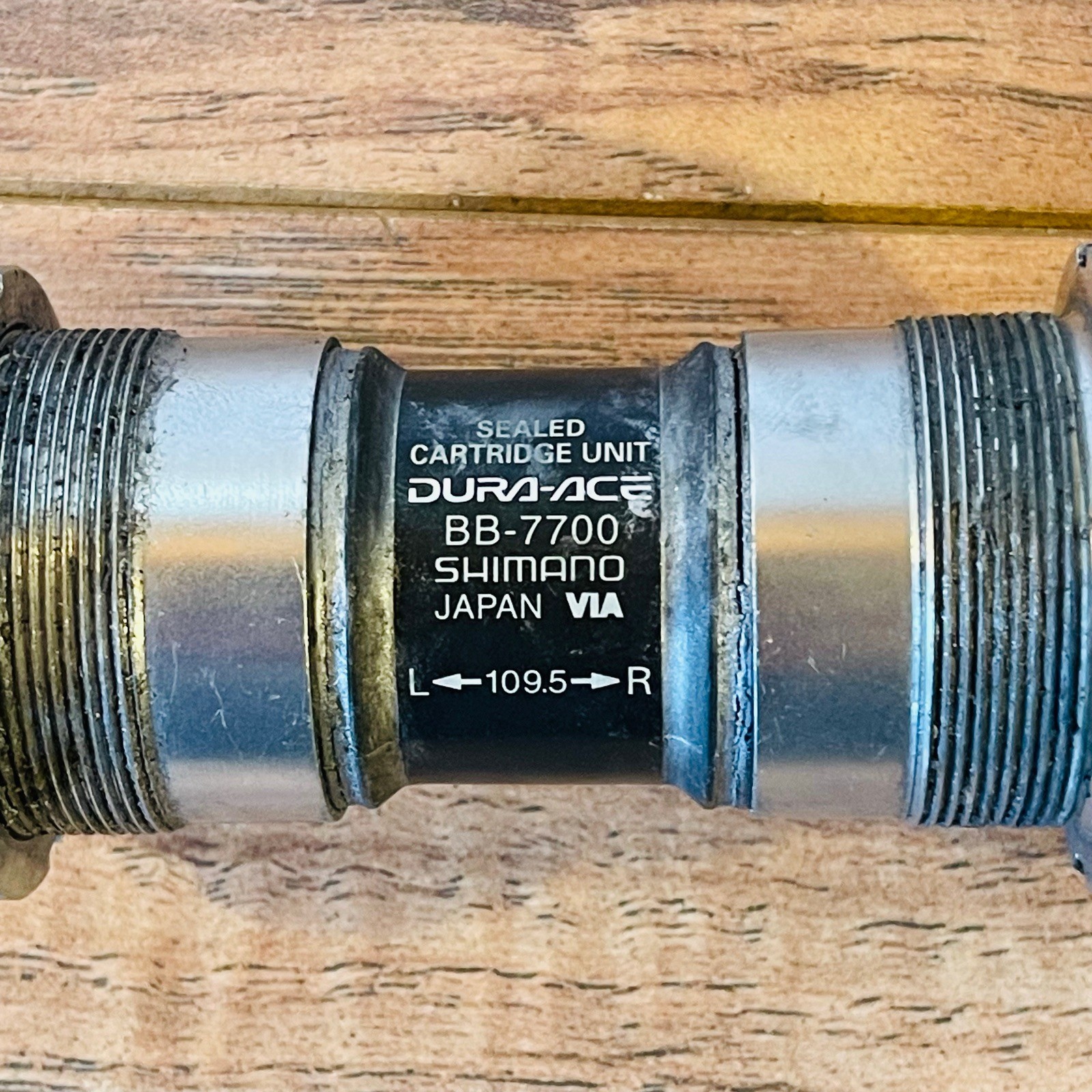Shimano Dura-Ace BB-7700 Octalink V1 Bottom Bracket 68 x 109.5 English
