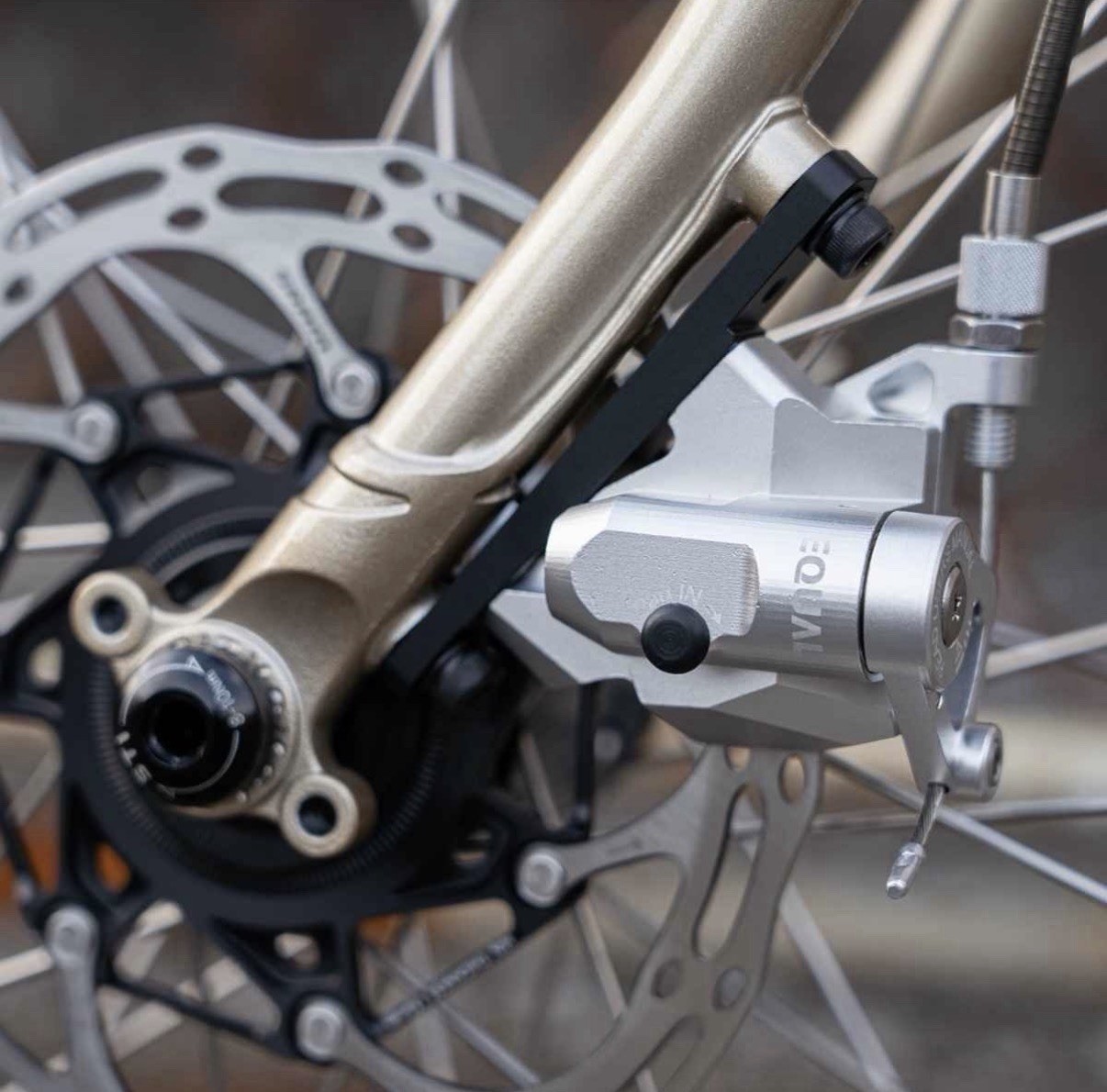 EQUAL flat mount disc brake set kashima coat color new