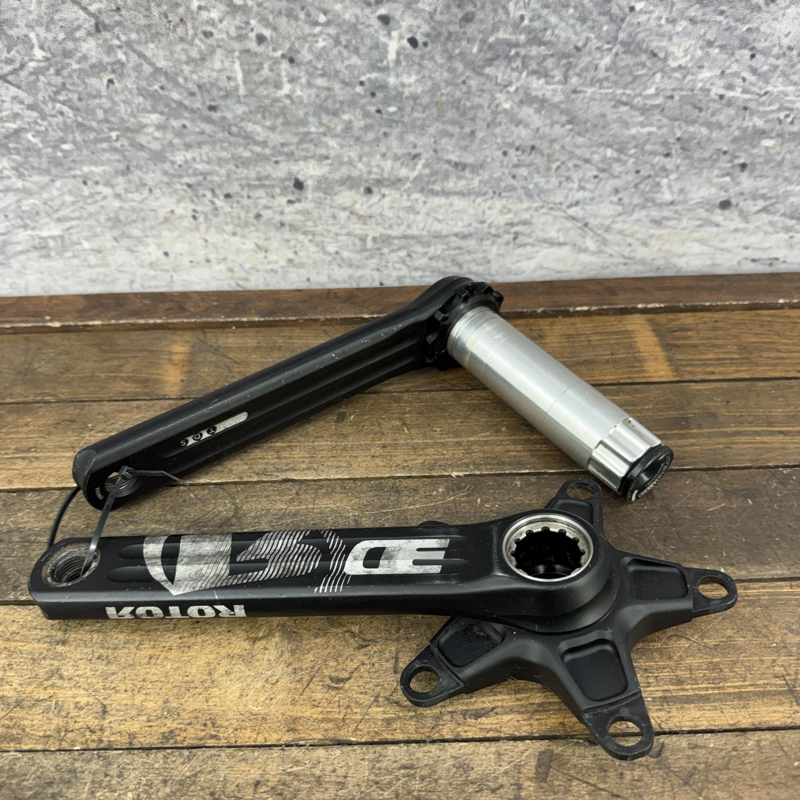 Rotor 3D Crankset Spindle Road Bike Black Aluminum Arms SPLINE