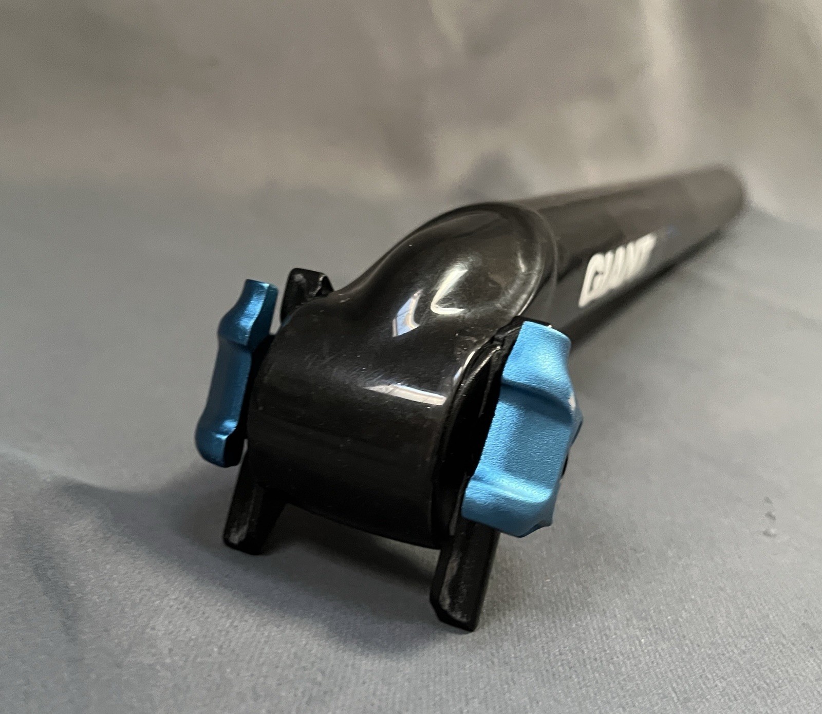 Giant Contact SLR UD Carbon Seatpost 30.9 x 375mm 201g 15mm Setback Road MTB