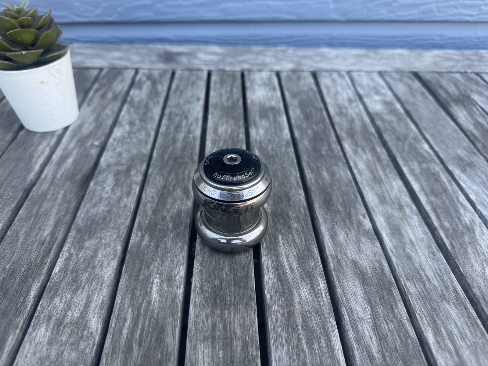 Chris King 1 1/8” Ti Titanium Headset