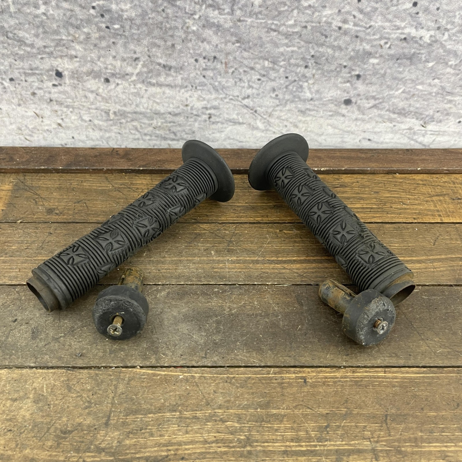 VIntage DK Iron Cross BMX Grips Bar Ends Parts Wear Cuts Mid SChool BMX