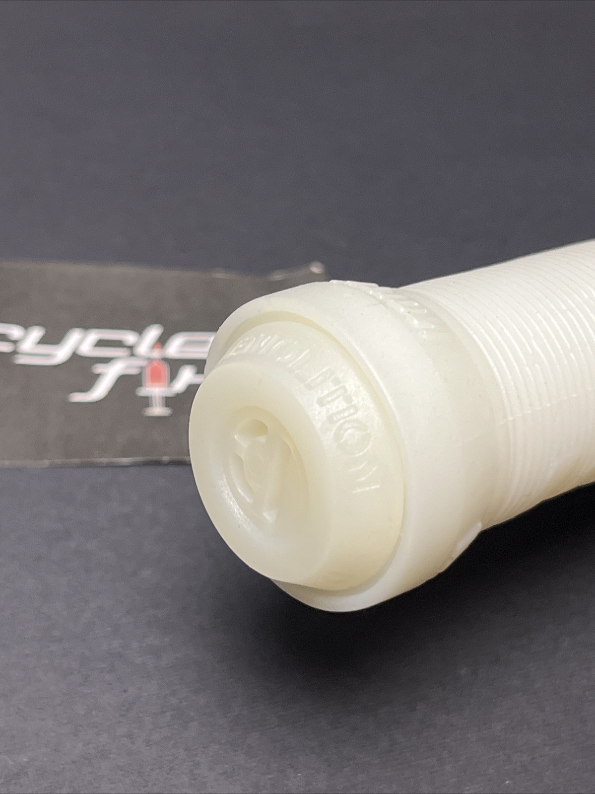 NOS Volume Missile Frost Bmx Grips Fit: Haro Redline Dk Se Powerlite Schwinn Gt