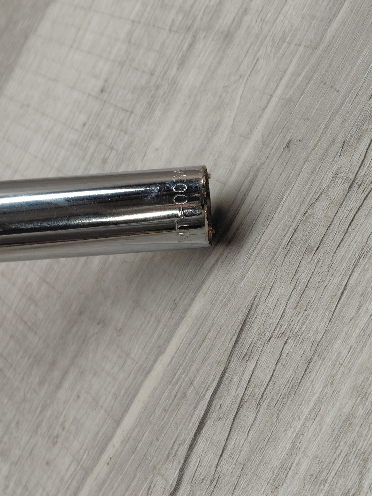 Vintage Chrome Steel 2 1/2″ Rise Handlebar MTB Cruiser, 22.2 mm Clamp, 650 mm