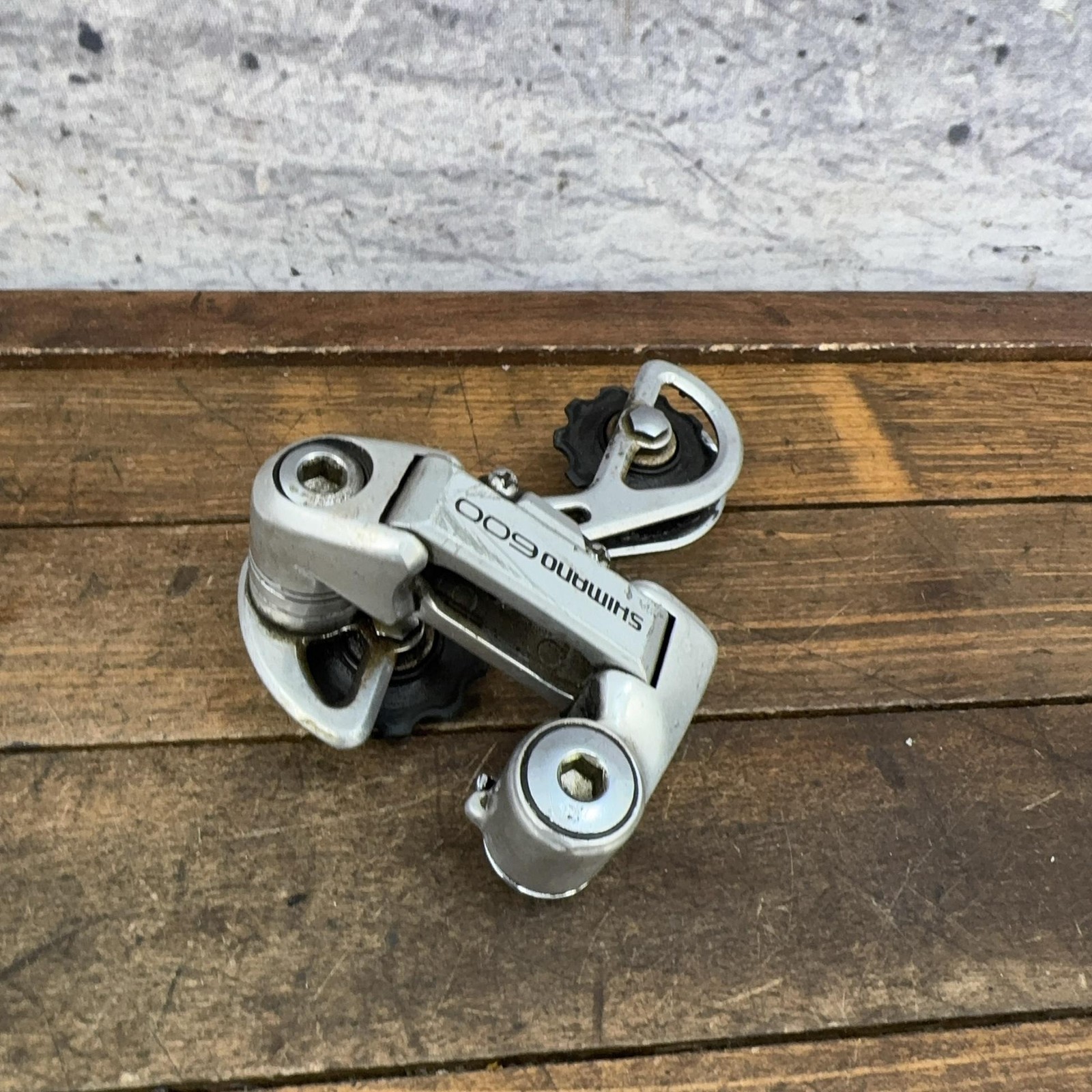 Vintage Shimano 600 Rear Derailleur LONG Cage Bolt-On Silver Road Japan Friction