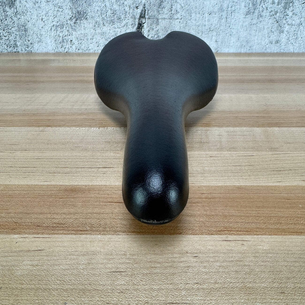 Fizik Aliante Sport 7x7mm Kium Rails 142mm Saddle 271g