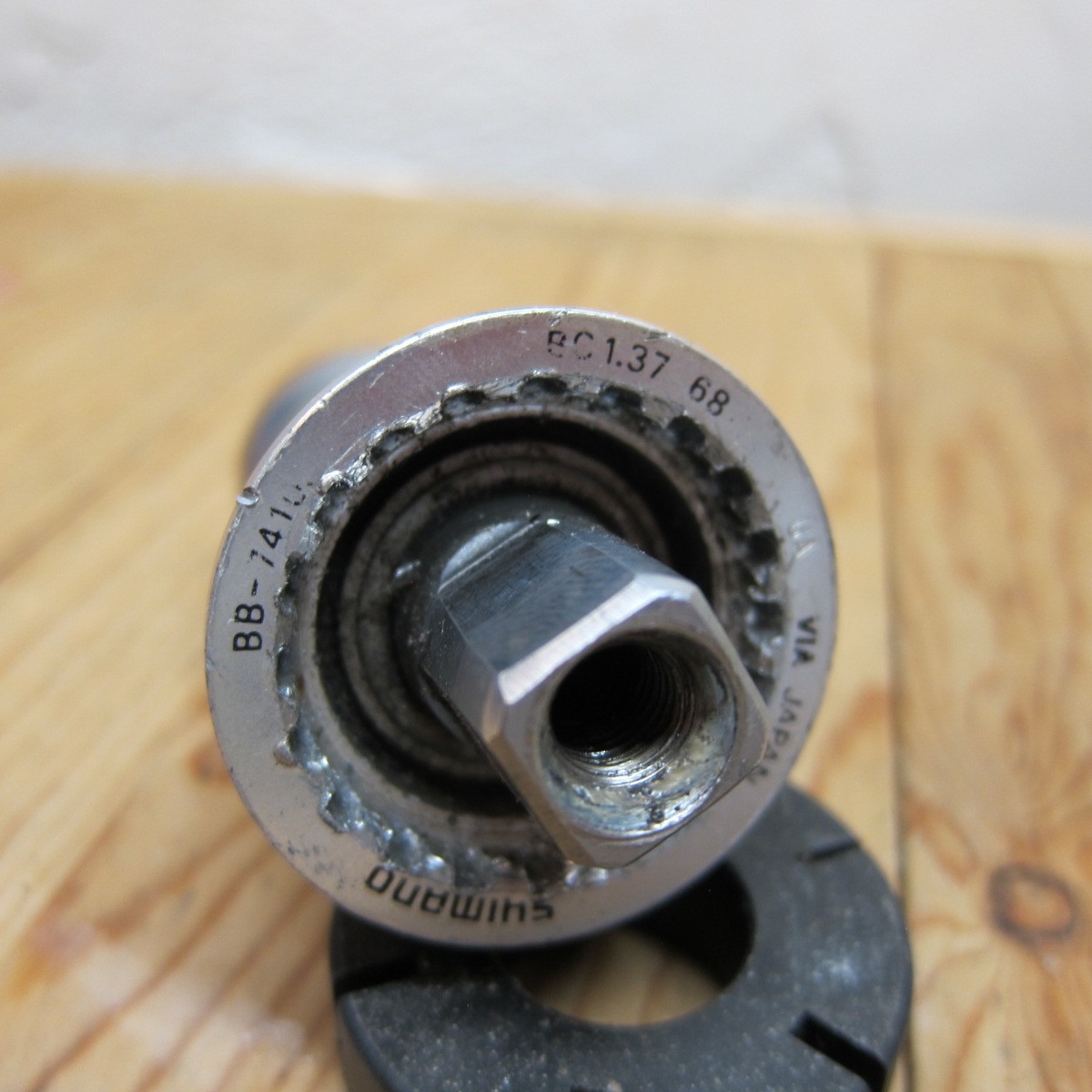 Shimano Dura-Ace BB-7410 73mmx103mm Bottom Bracket JIS Square Taper BSA