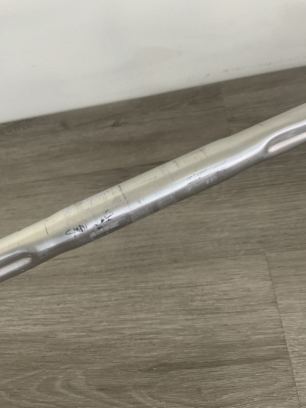 NL DROP BARS 42 CM C TO C CLAMP 26 MM 340 GRAMS GROOVED 150 MM DROP