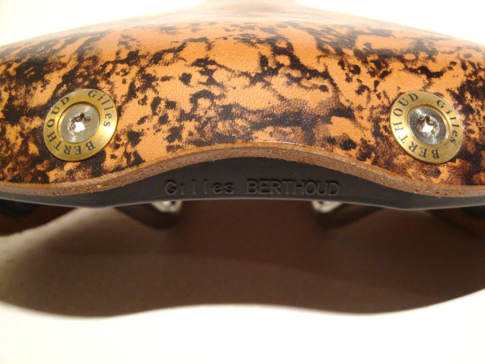 NEW GILLES BERTHOUD SADDLE SEAT SOULOR CORK MADE IN FRANCE IDEALE BROOKS