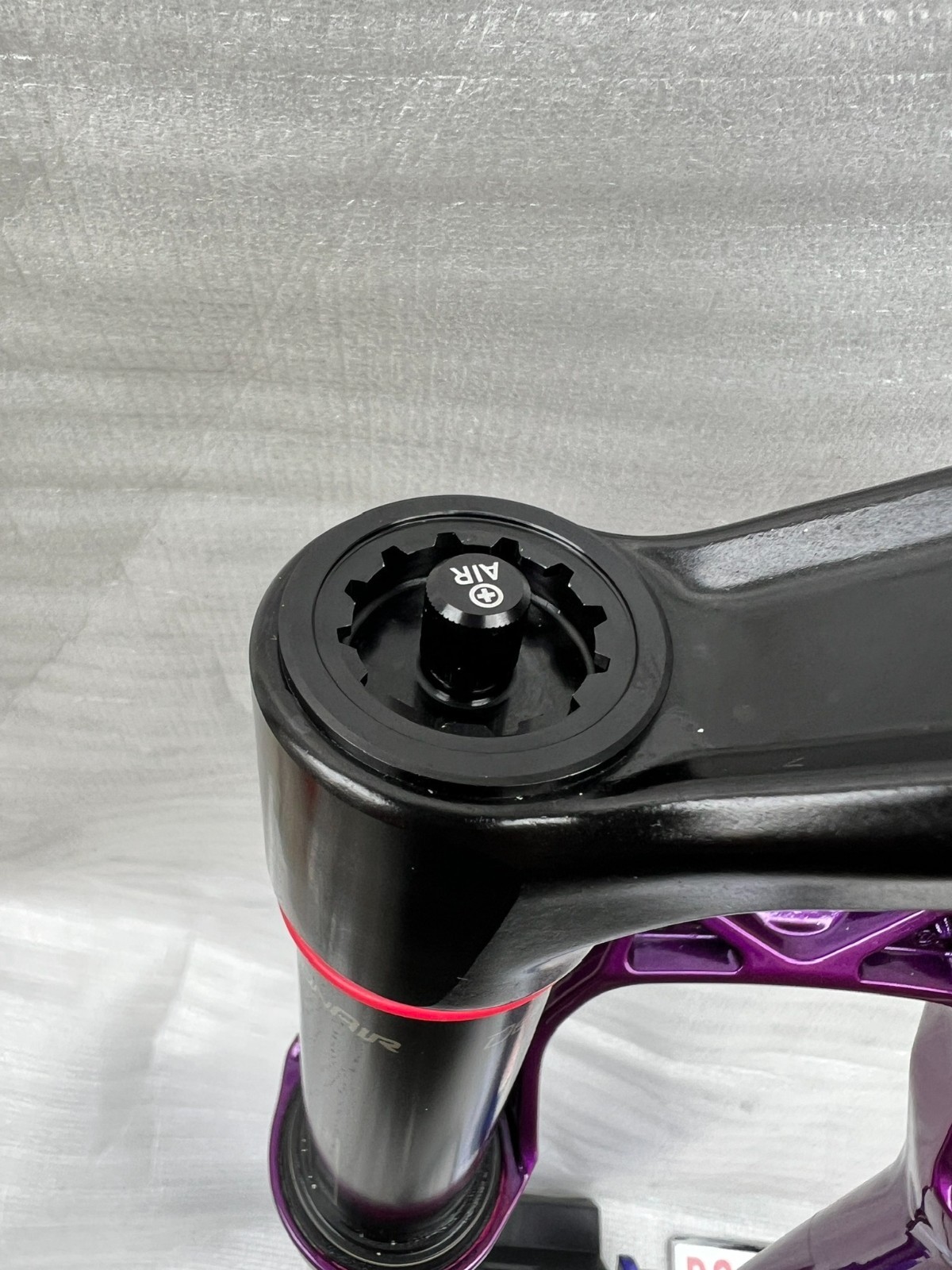 Brand New RockShox SID Ultimate 29″ 110mm Fork 15×110 Purple Blue RARE