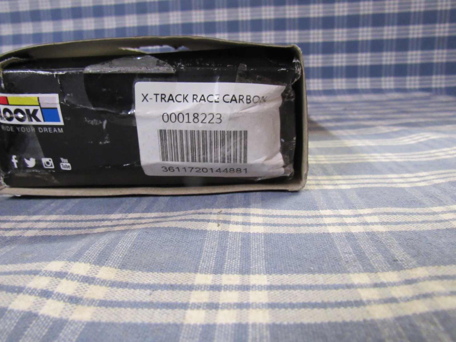 Look Cycle – X-track Race Carbon Pedals (New Distressed Box) FAST FREE SHIPPING.