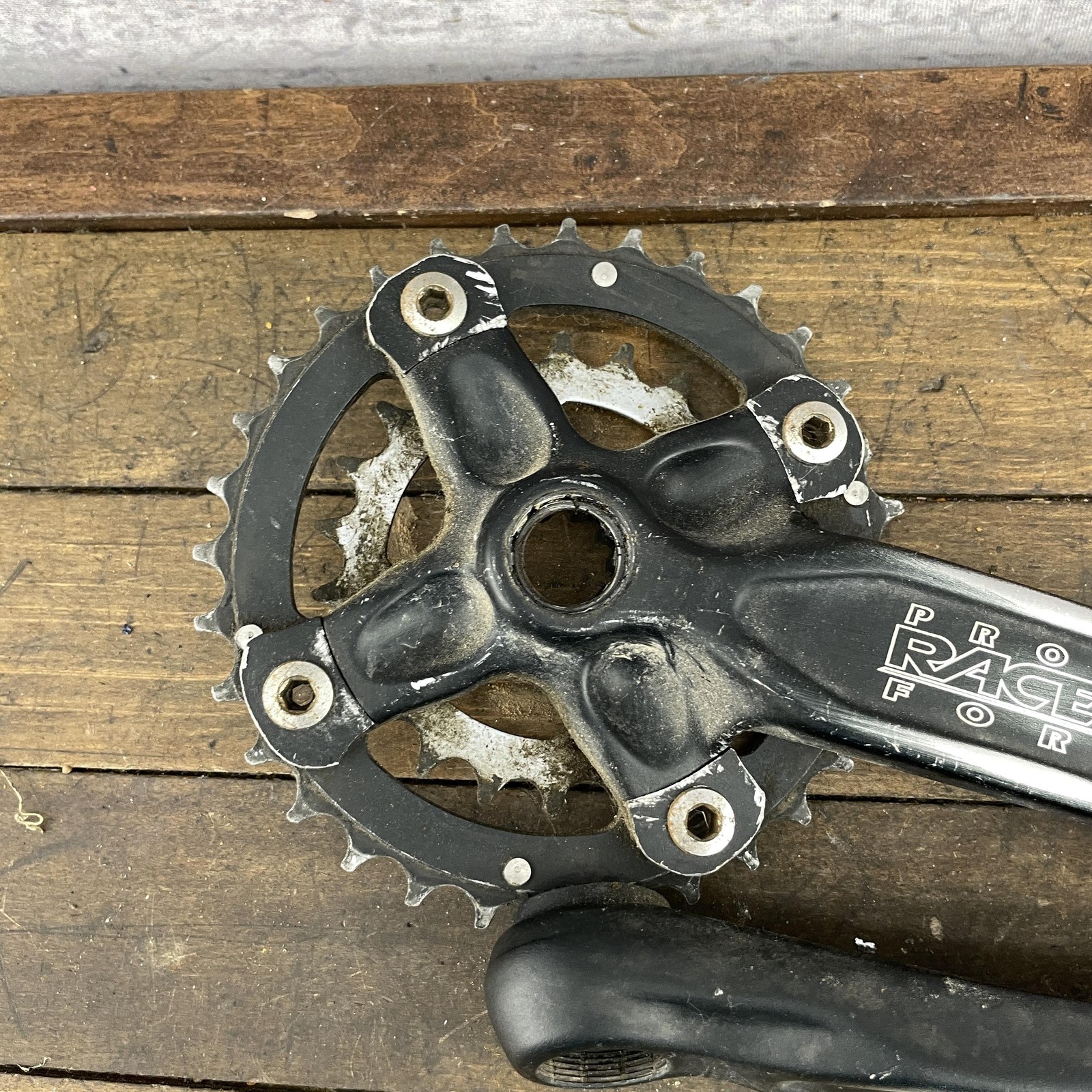 Race Face Prodigy Crank Set SPLINE 175mm 104/64 BCD Triple 90s Mountain Bike