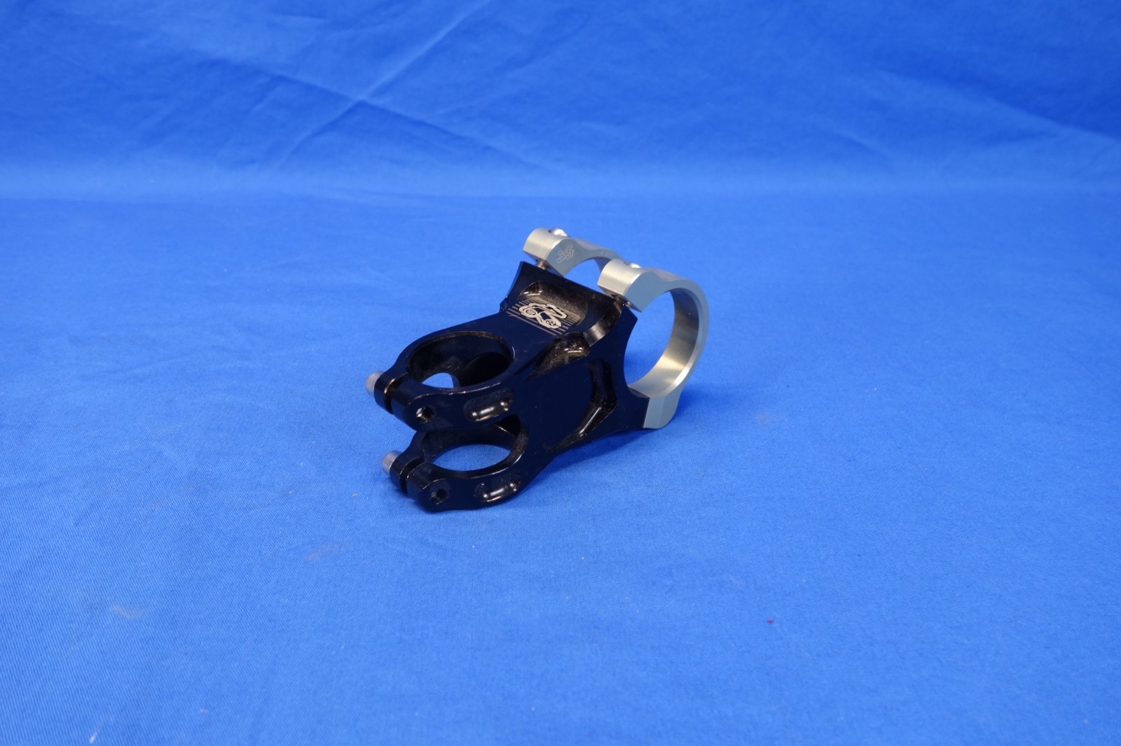 Renthal Apex Aluminum Bike Stem: 60mm Length x 35mm Clamp