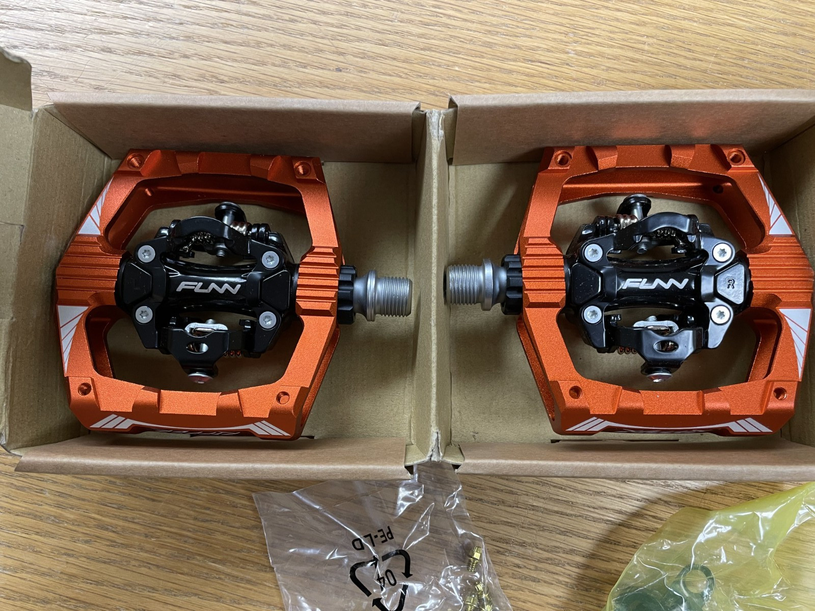 Funn Ripper MTB Clipless Pedal Set PD18RP-12, Orange NIB WOW