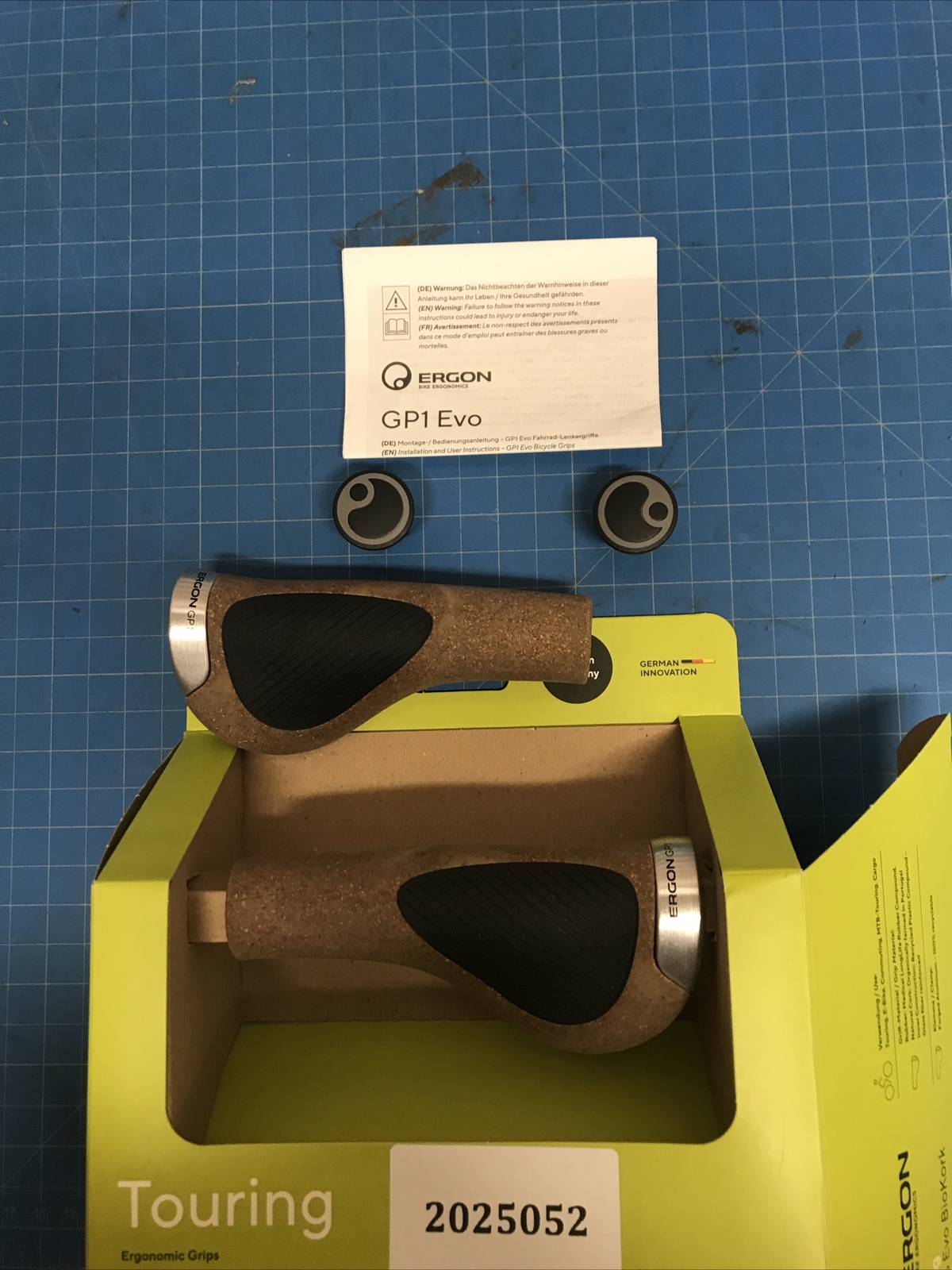Ergon GP1 Evo BioKork Grips – Lock-On, Small, Black/Tan
