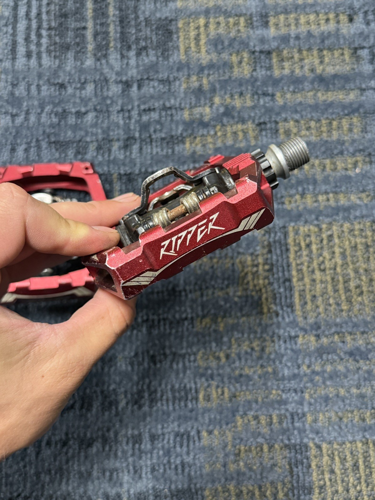 Funn Ripper MTB Clipless Pedal Set, Rocker Clip Mechanism (Red)- Used