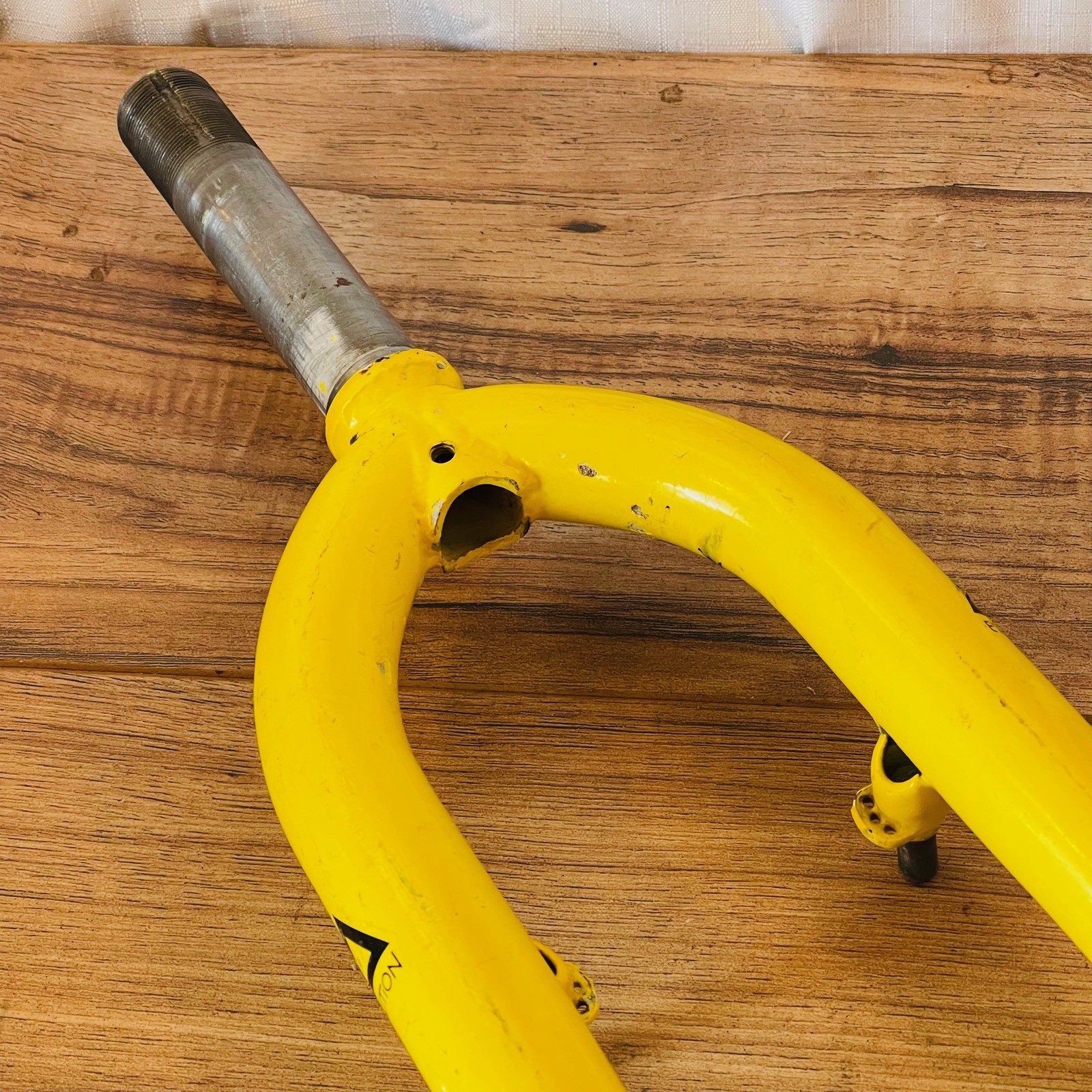 Rare 1-Inch 1″ Fisher MTB Rigid Fork 26 Threadless 120mm 395mm Yellow