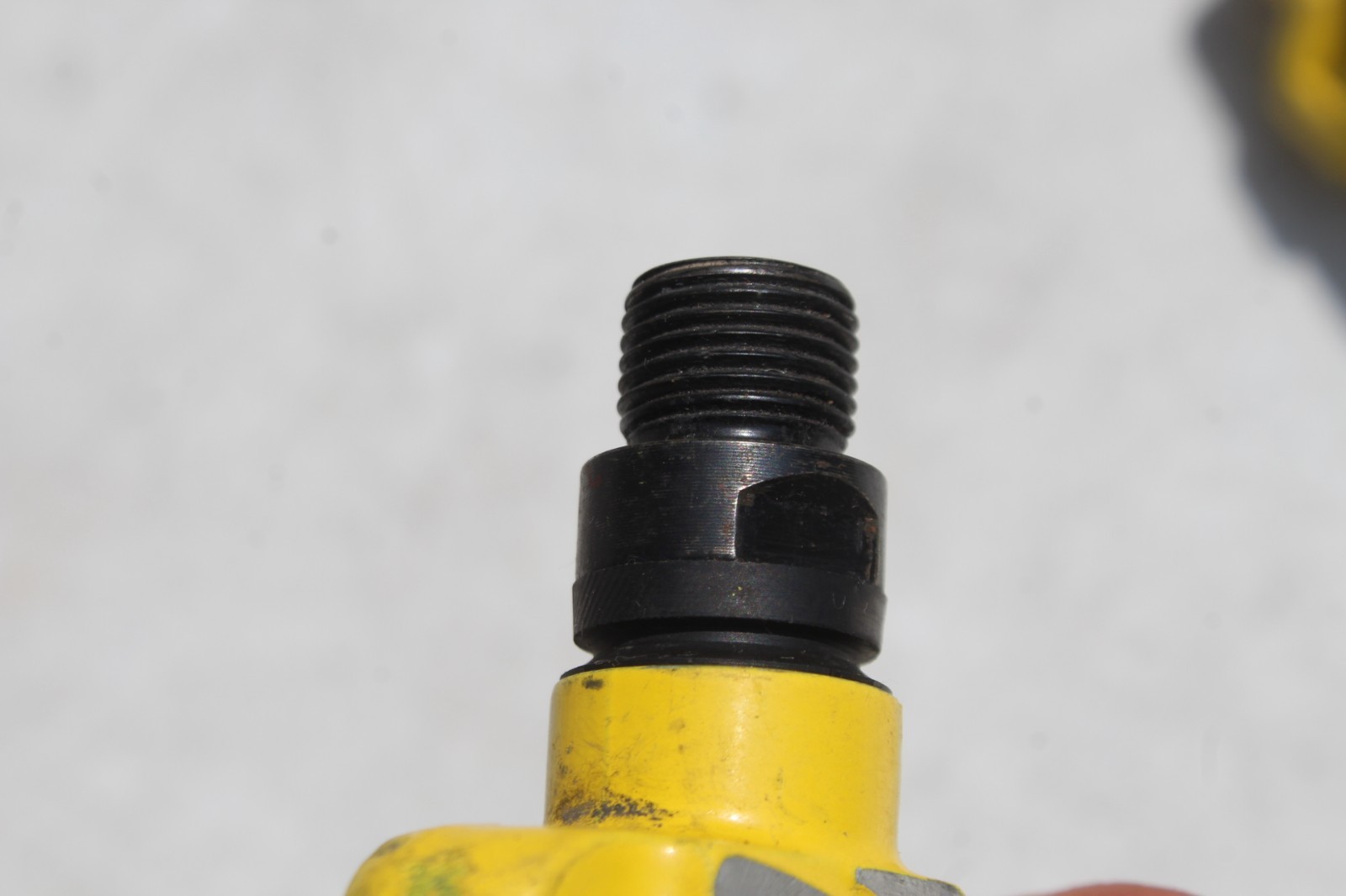 TIME ATAC Alium Clipless MTB Bike Pedals Yellow 9/16 Pair Trail W/ CLEATS SCREWS