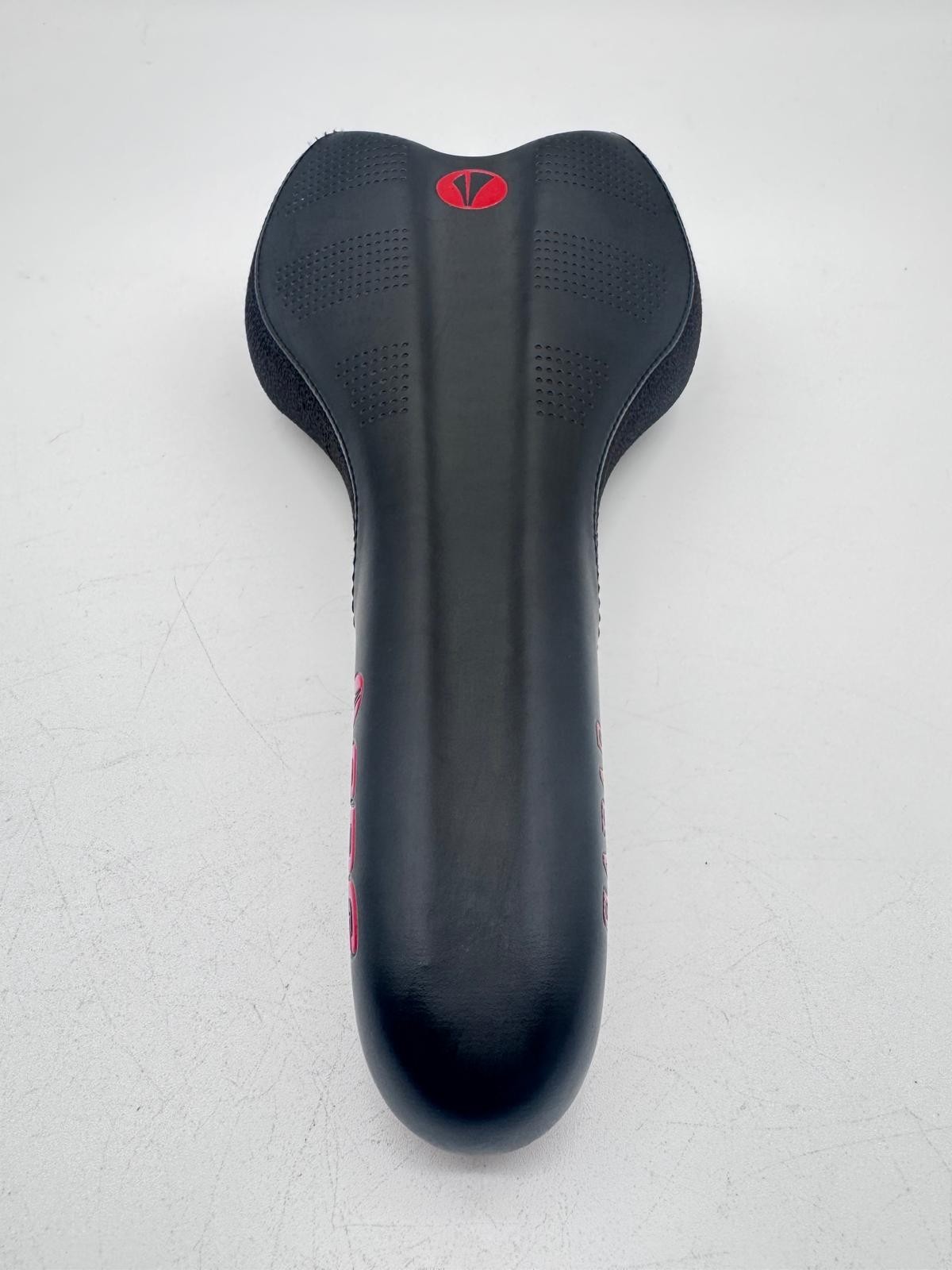 SDG Saddle Radar Red and Black CR-MO rails