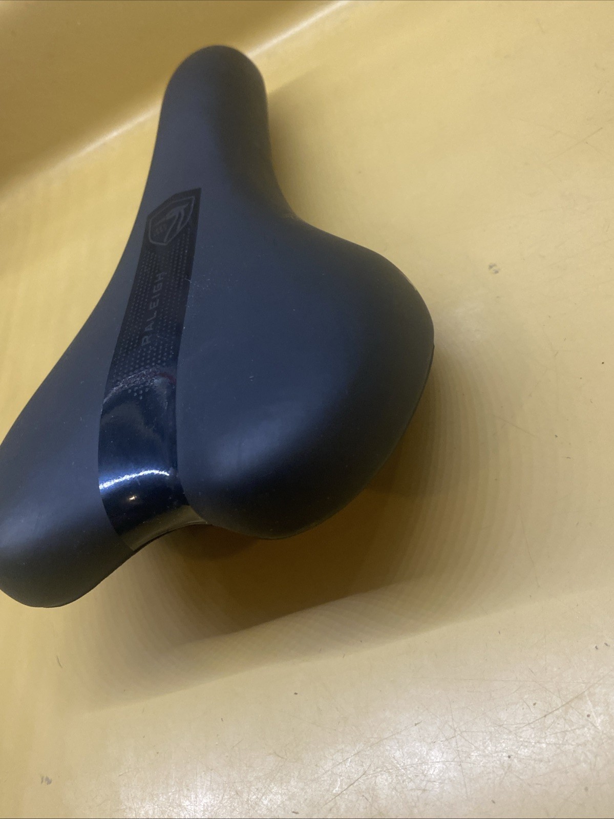 Black Raleigh 270mm X 150mm Steel Saddle