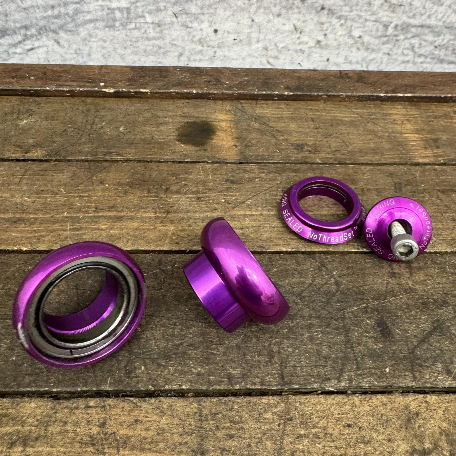 Chris King 1 in Threadless Headset NoThreadSet Purple 1in MTB No Logo Cups 1″