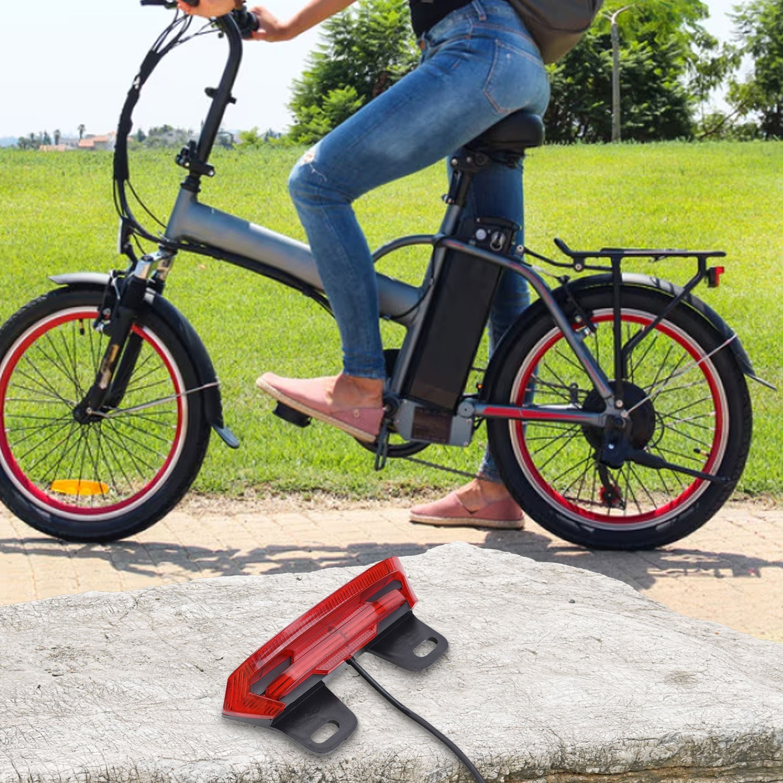Functional Electric Scooter Taillight for Safety and Brake Functionality