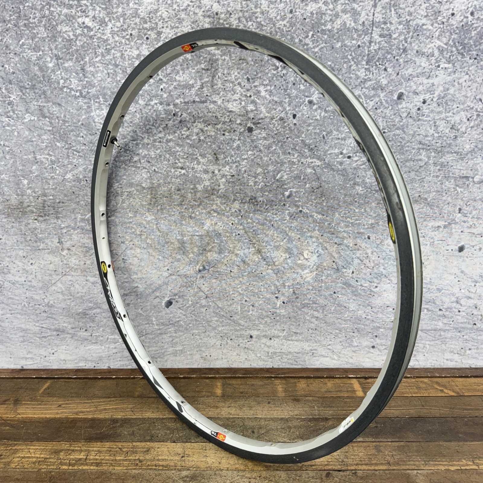 Mavic Cross 26in Rim 18H SL SSC Silver UST Tubeless Aluminum MTB Presta