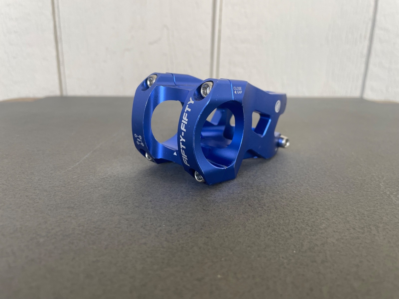 Fifty-Fifty Stem – 50mm Length, 31.8mm Clamp, Blue