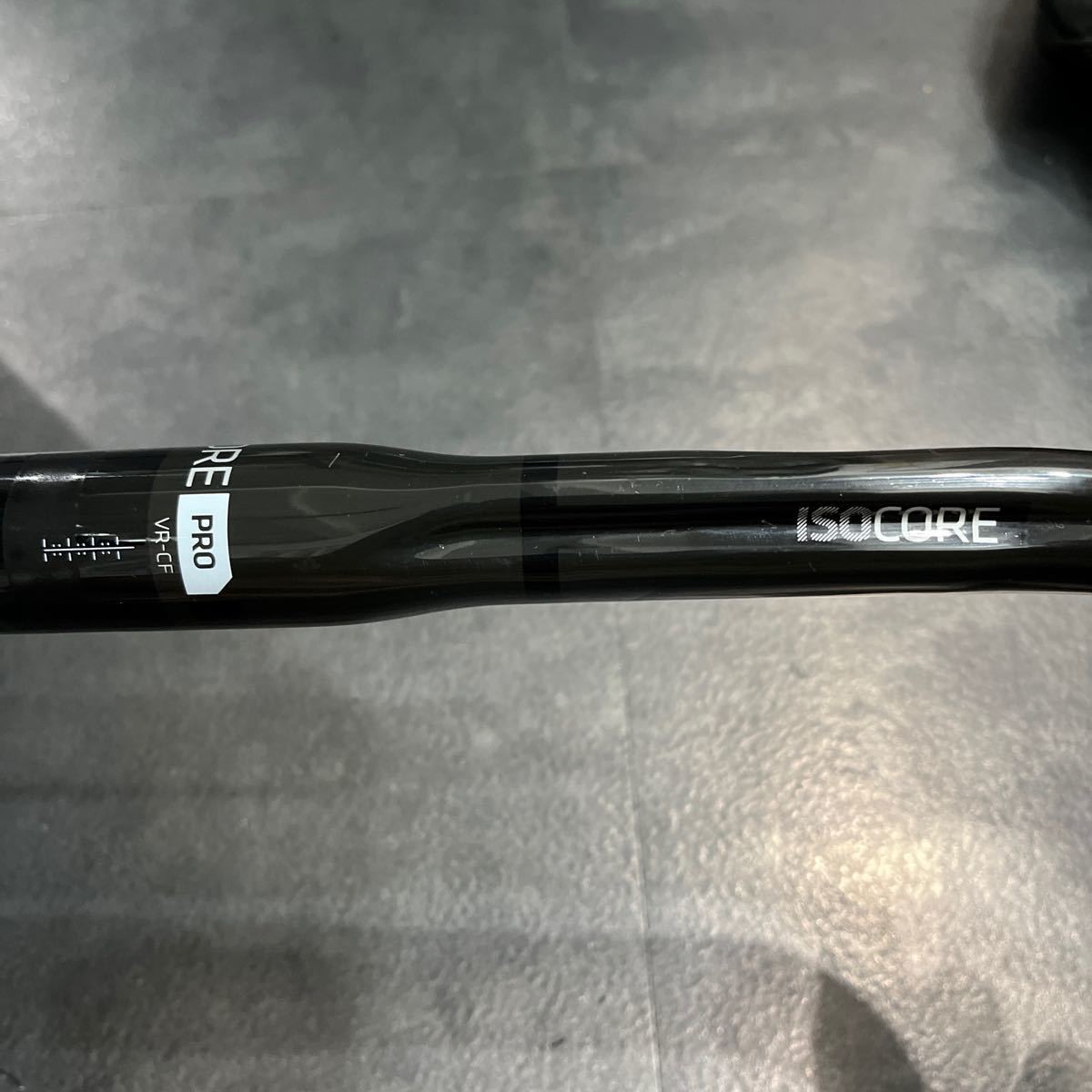 Lightweight 242g List price 55,900 yen BONTRAGER PRO ISO CORE VR-CF 31.8