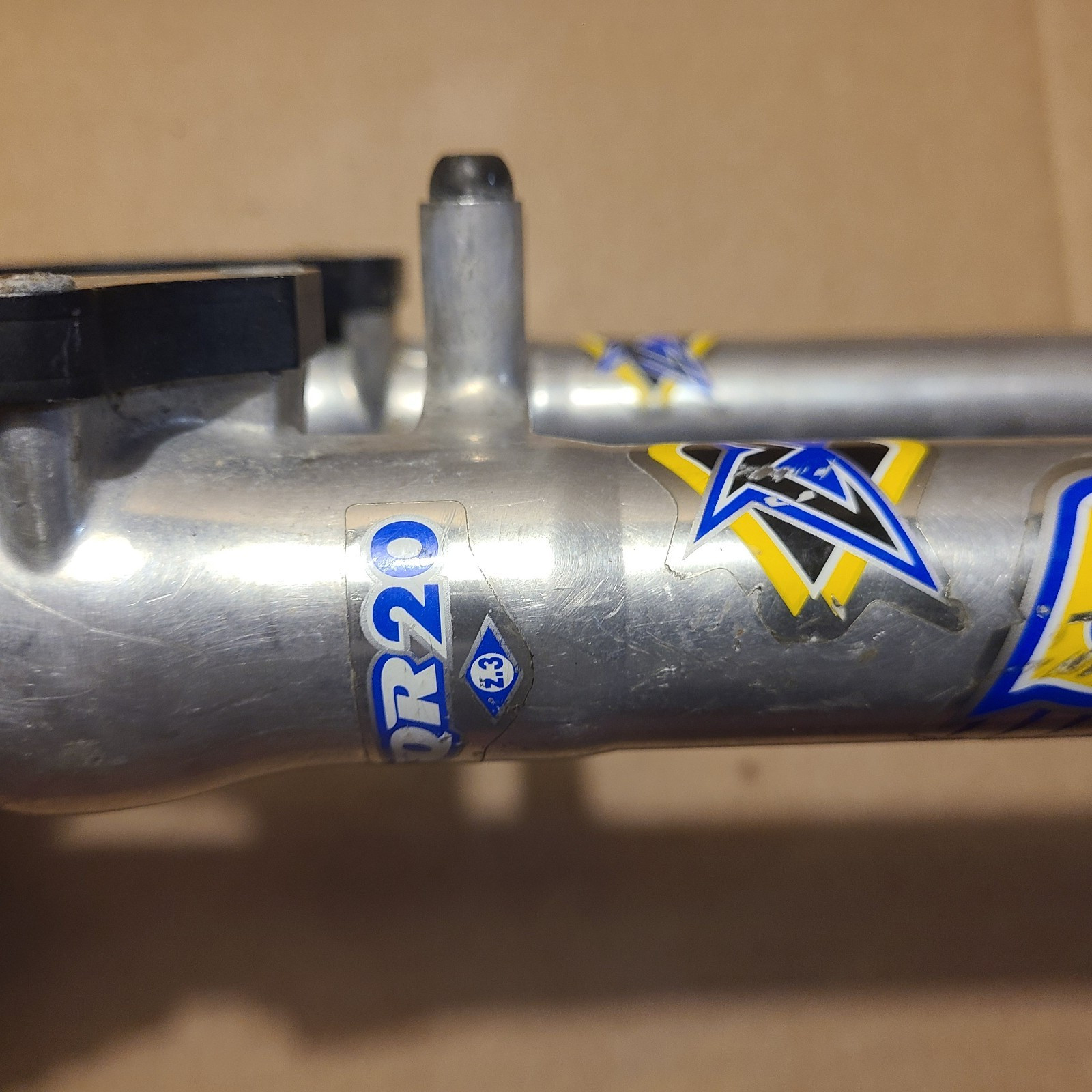 2000 Marzocchi Bomber Z3 QR20 26″ Suspension Fork Silver Italy, Blackspire Brace
