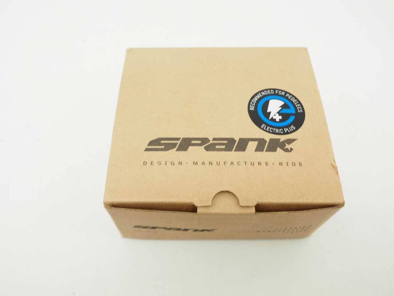 New! Spank Spoon 90 Pedal Red 90x105mm 9/16″ Mountain Bike Flat/Platform Pedals
