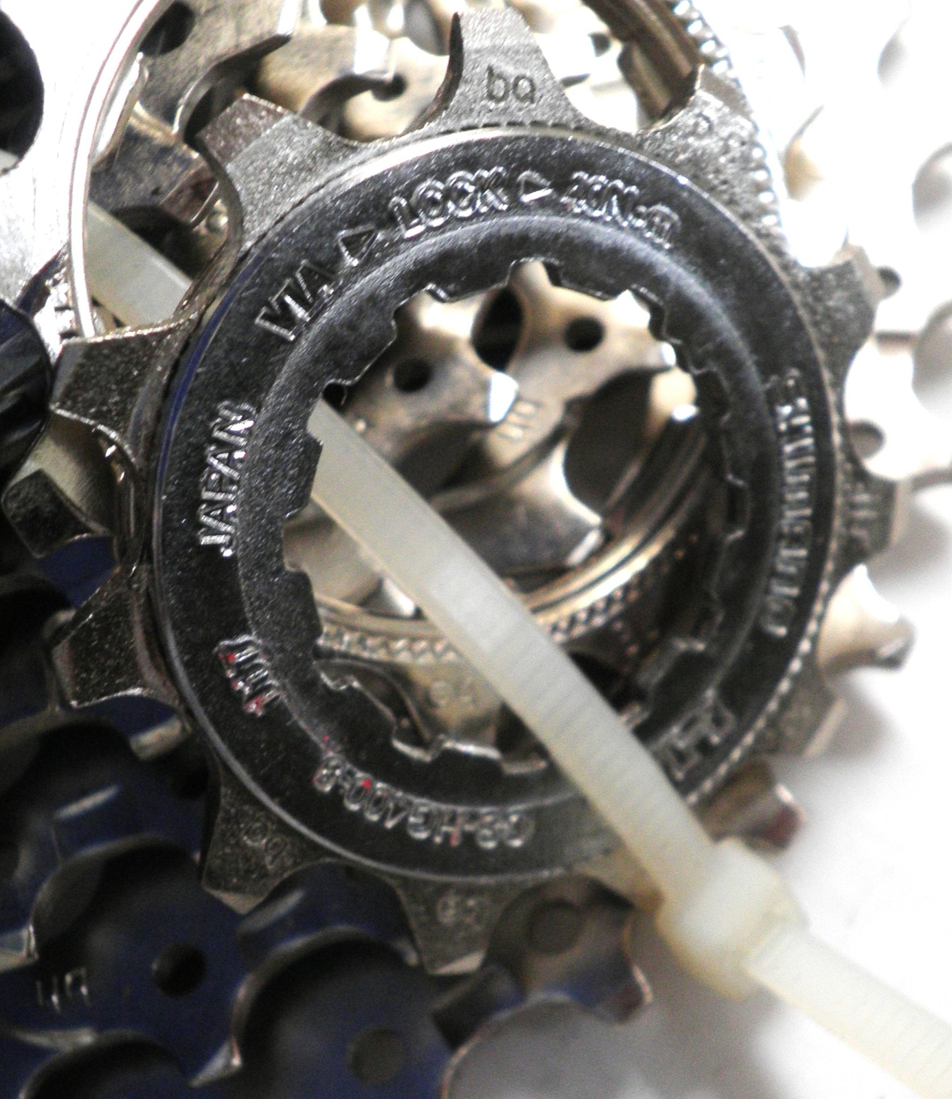SHIMANO CS-HG400 11-32T CASSETTE 9-SPEED BICYCLE BIKE PARTS 129