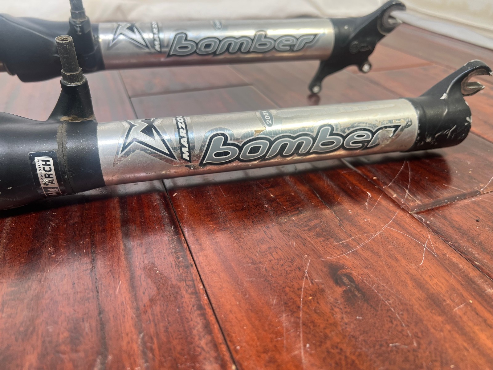 Marzocchi Bomber Z1 MCR Suspension Fork 8″ Steerer 1-1/8″ 26″ Canti Disc 2001