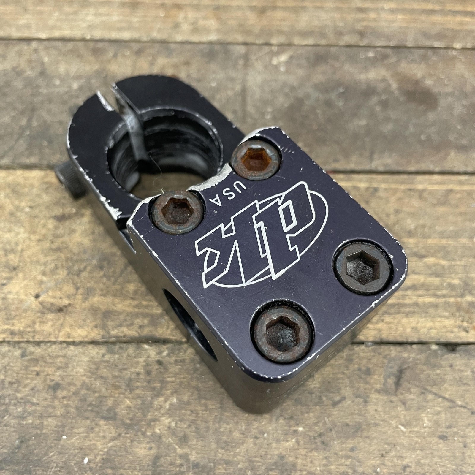 DK BMX Top Load Stem Made In USA 1 1/8 in 28.6 22.2 Bar Black Made in Modified