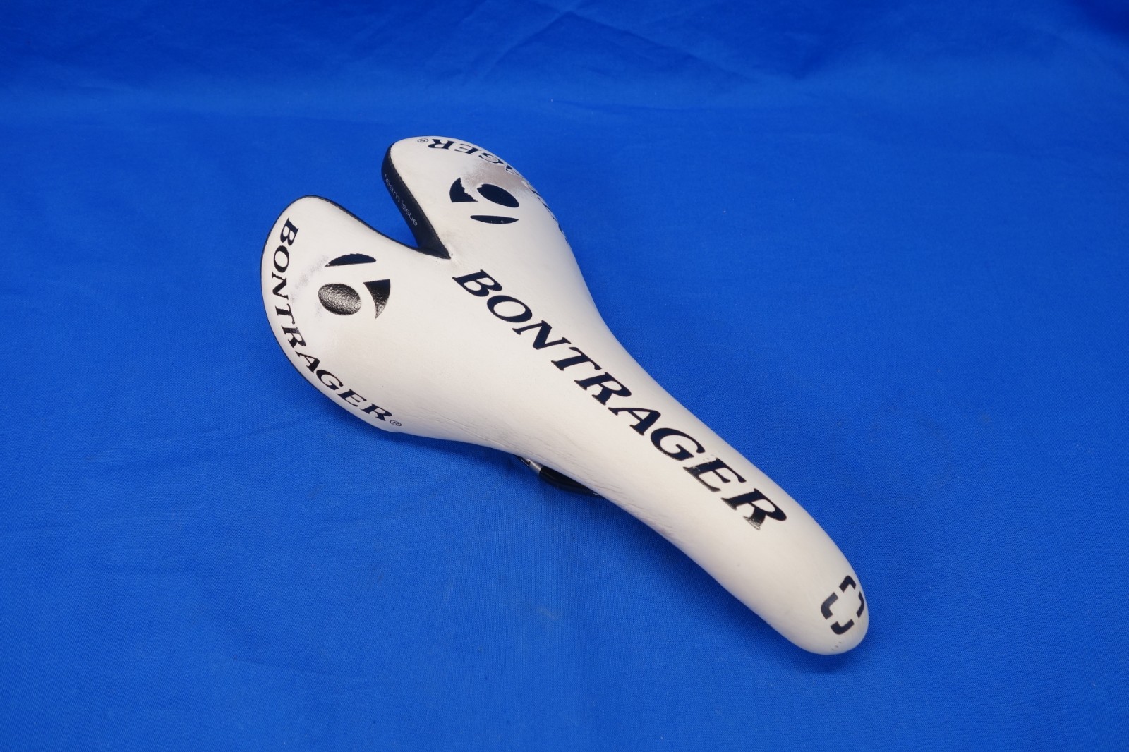 Bontrager Team Issue 138mm Width Bike Saddle, Bicycle Seat Titanium Ti Rails