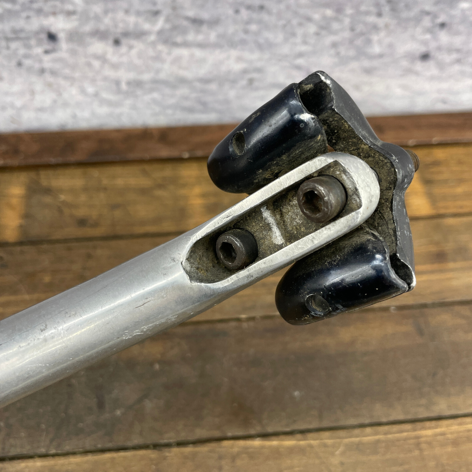 Vintage VITUS Aero Seatpost 25.4 mm Aero Layback Eroica Race Alloy 2 Bolt