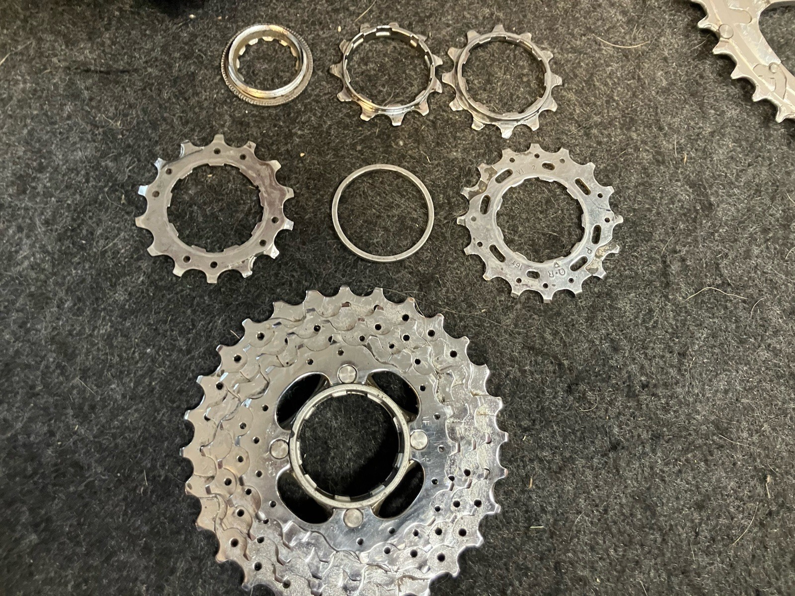 Shimano Deore XT M737 8 Speed Cassette 11-30 V4 Type R Used Excellent Wow