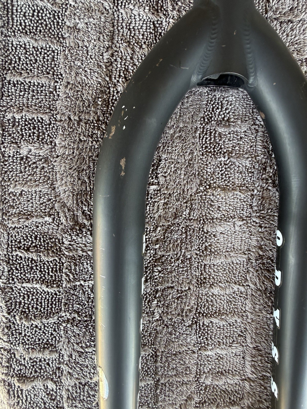 Odyssey R32 Forks With Compression Bolt