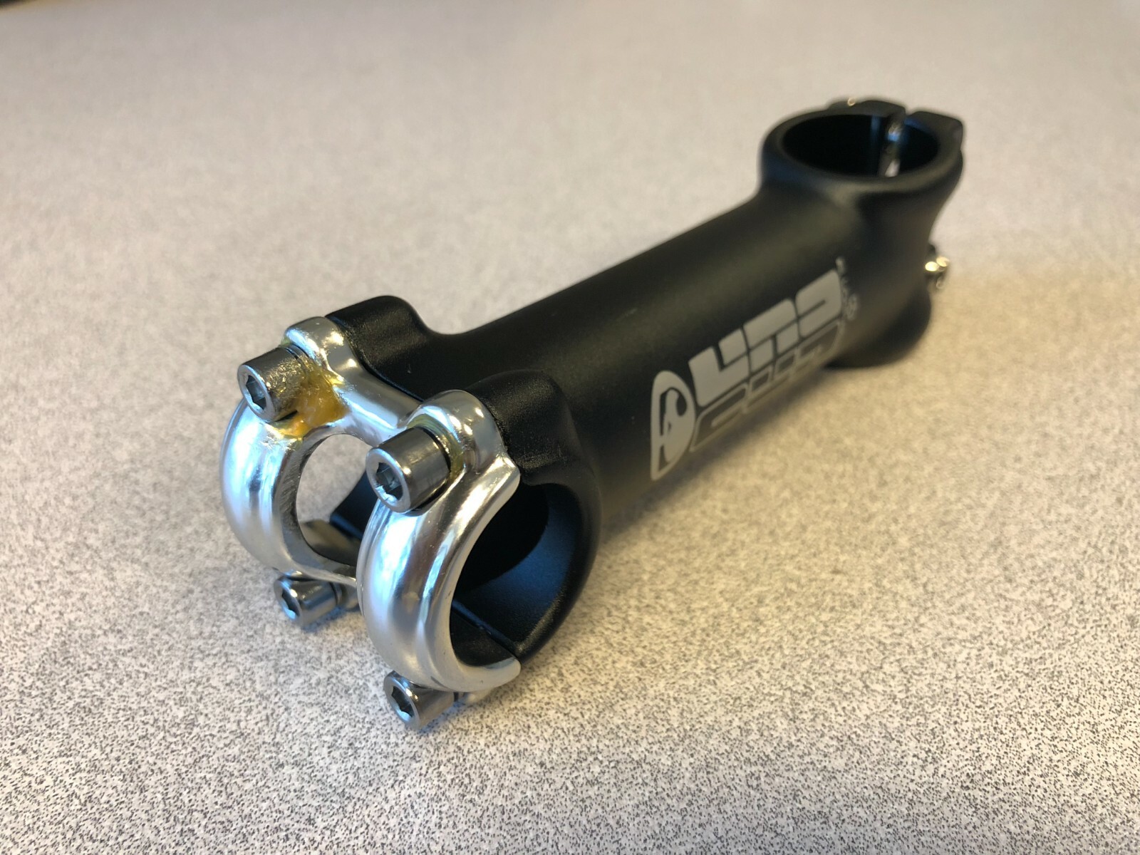 New Kalloy Bike Ahead Stem 1-1/8″ (28.6mm) 7 Deg Rise Bore 26.0mm Matte Black