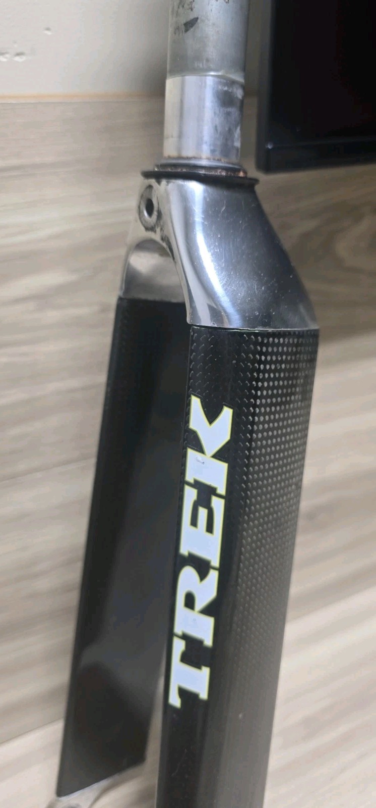 Trek 650 Carbon Fork 27OZ 250MM 1 inch USA Made