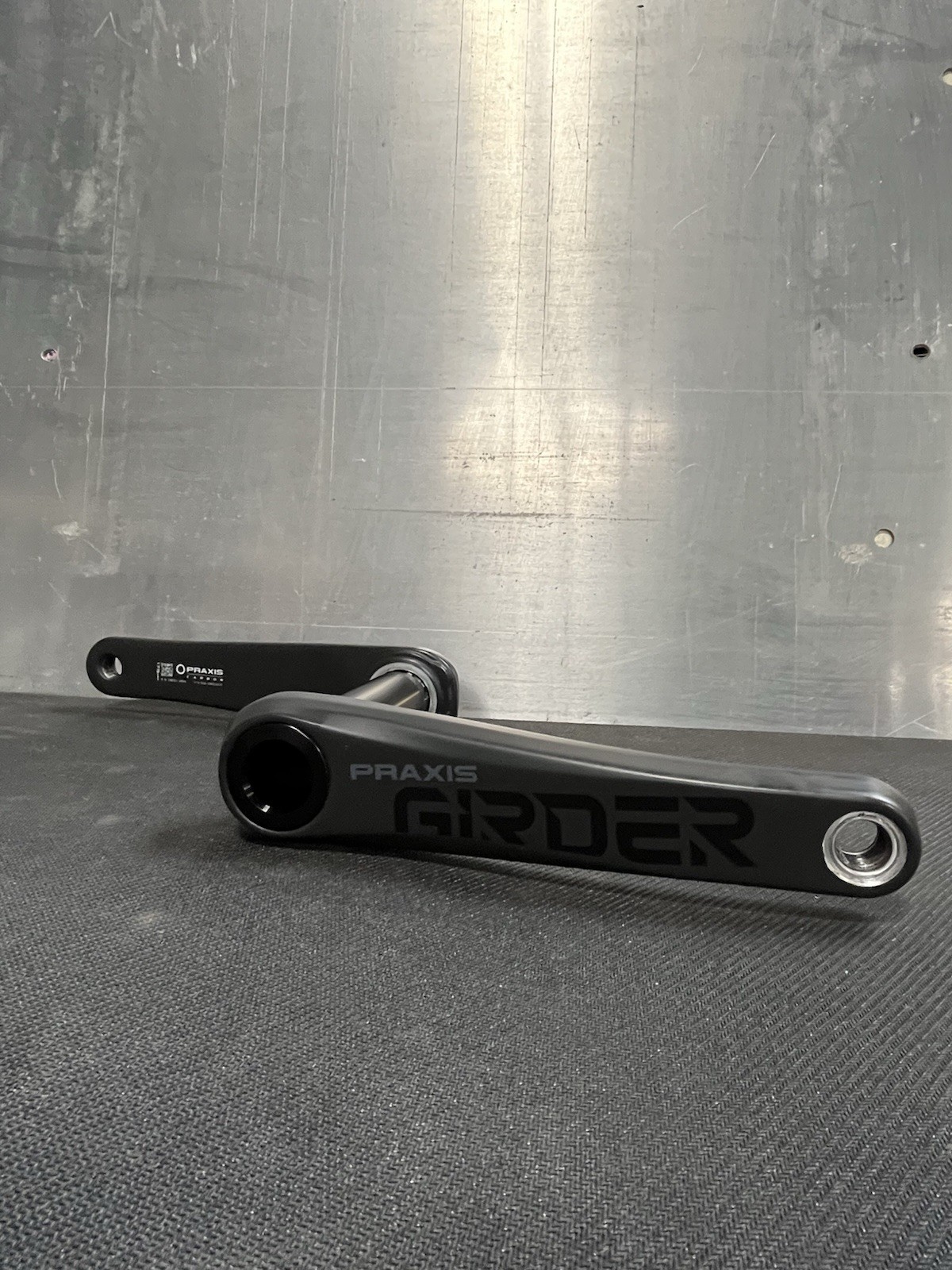 Praxis Girder 175mm Carbon Crank Arms Black M30 30/28mm Spindle