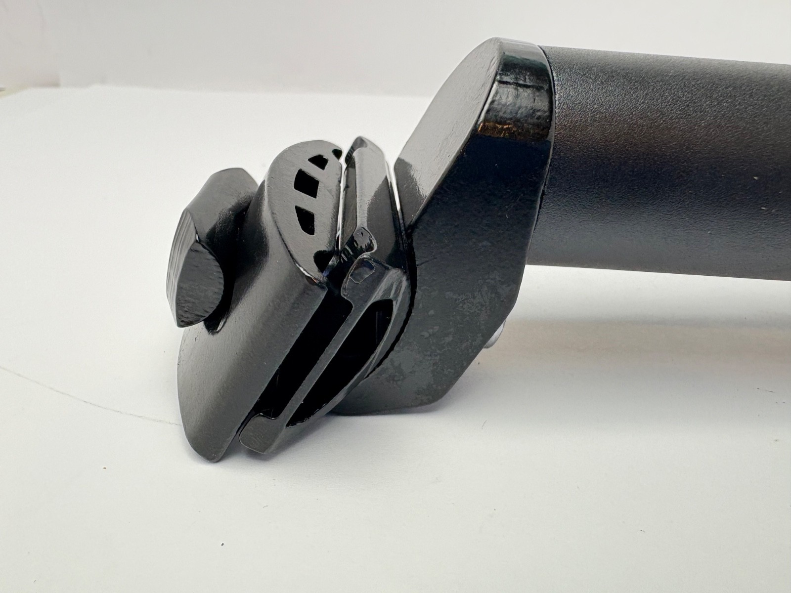 New Bike Bicycle Alloy Micro Adjust Seatpost 30.4mm x 300MM Black